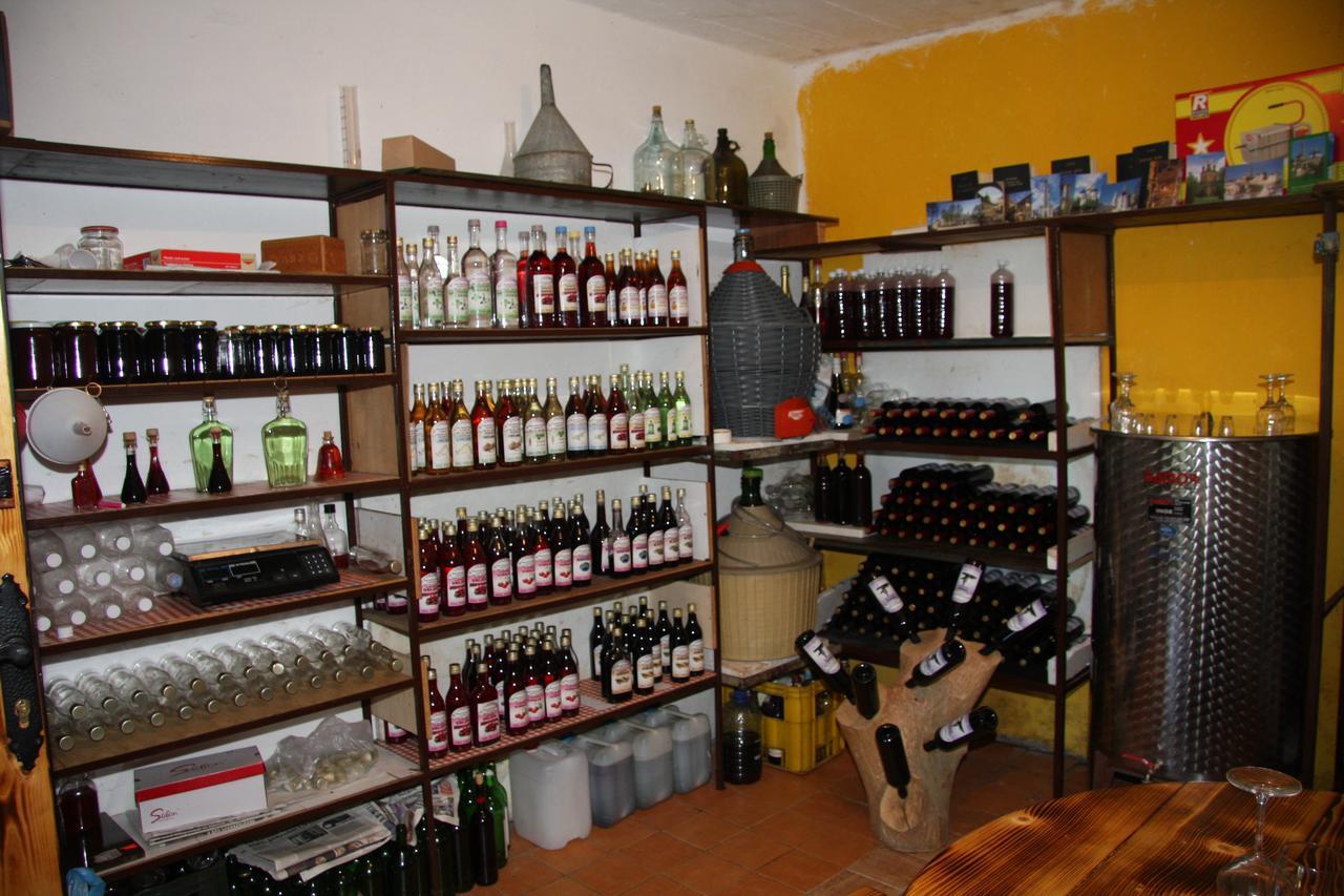 Vrzina Farm House Skadar Lake เวียร์ปาซาร์ ภายนอก รูปภาพ